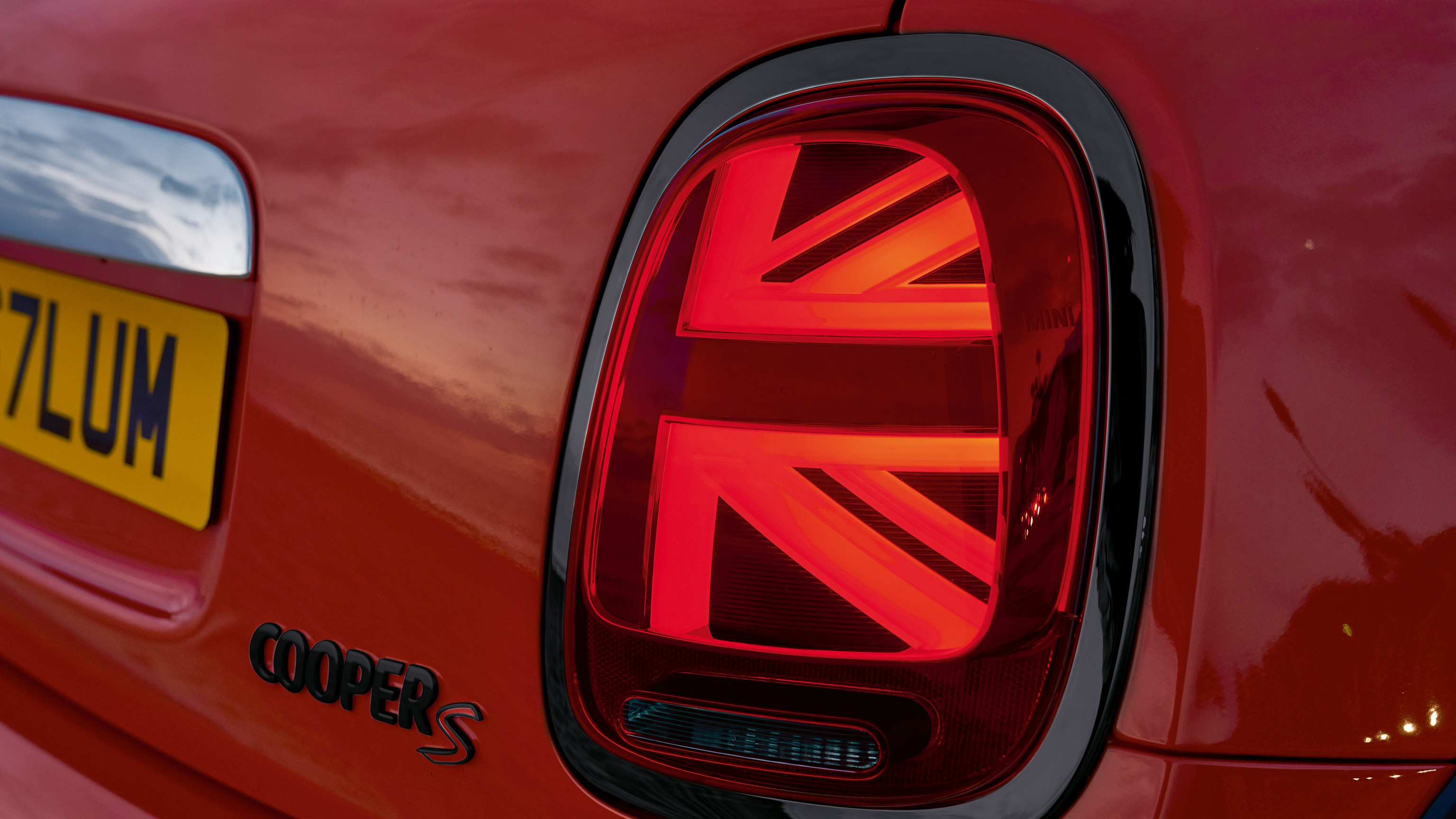 MINI zadnja svetla sa motivom britanske zastave – retro fit kit MINI zadnja svetla sa motivom britanske zastave – retro fit kit